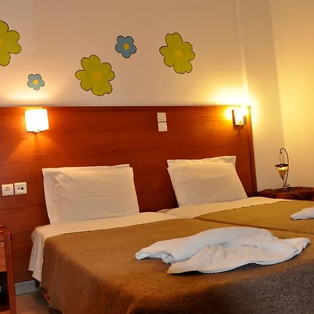 アパートホテル Haris ヘルソニソス