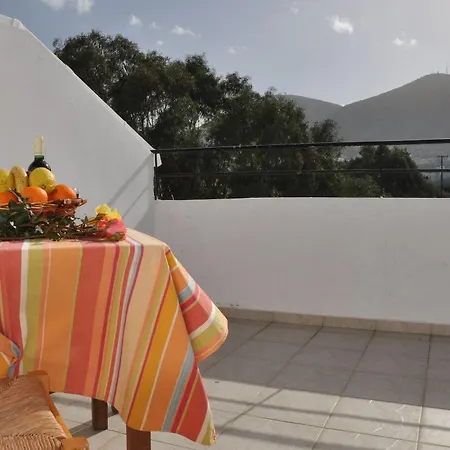 アパートホテル Haris ヘルソニソス