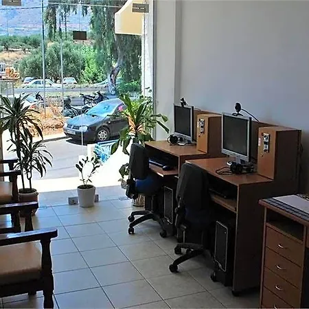 Haris Aparthotel