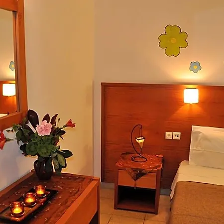 Haris Aparthotel