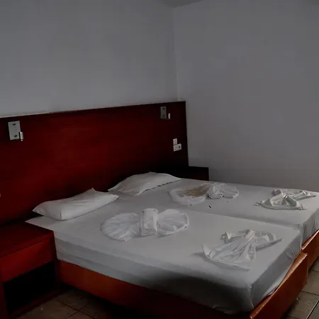 Aparthotel Haris
