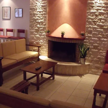 Haris Aparthotel 3*