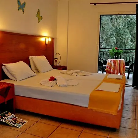 Haris Apartahotel