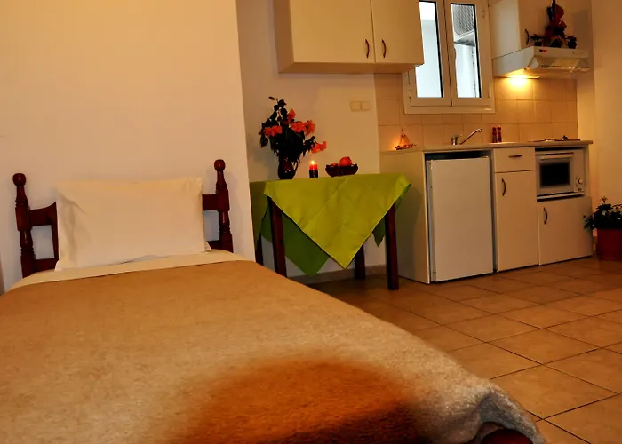 מלון דירות Haris